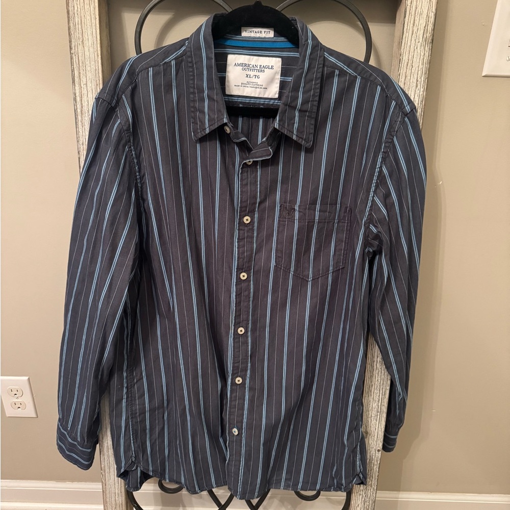American Eagle Outfitters Men's Blue Striped Shirt Size Extra Large